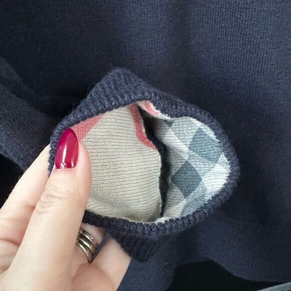 Burberry Brit Check Print Cuff V-Neck Cashmere Navy Blue Sweater Size SP - Picture 4 of 9